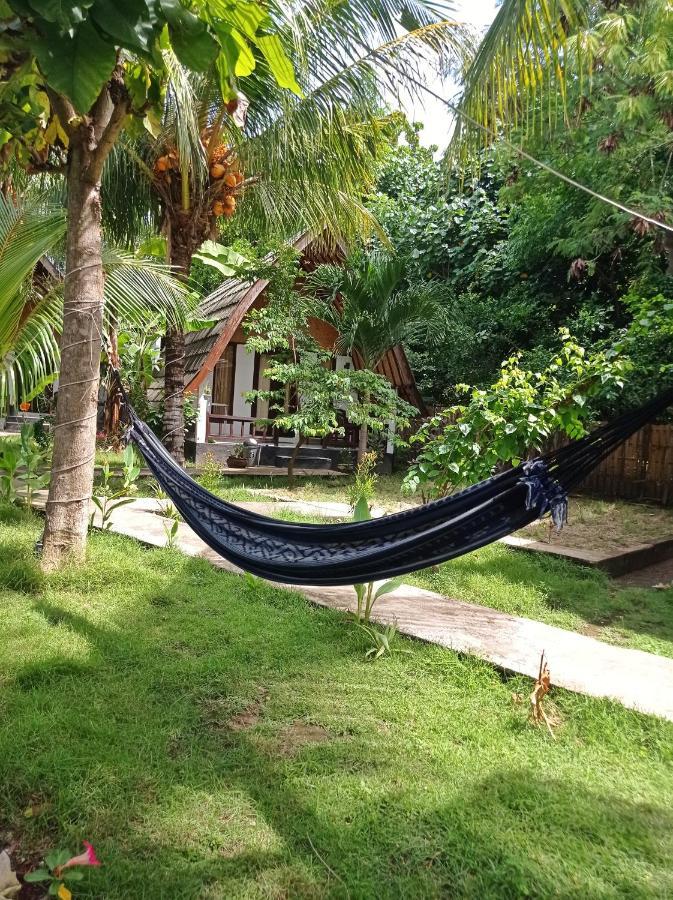Follow The Rabbit Bungalow Gili Air Dış mekan fotoğraf