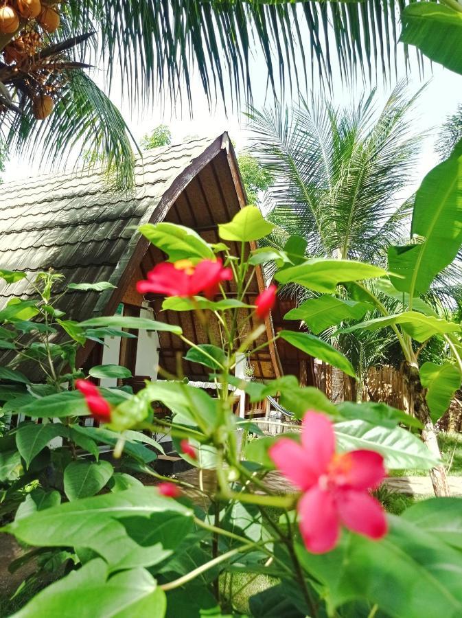 Follow The Rabbit Bungalow Gili Air Dış mekan fotoğraf
